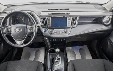 Toyota RAV4, 2017 год, 3 029 000 рублей, 10 фотография