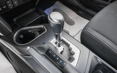 Toyota RAV4, 2017 год, 3 029 000 рублей, 26 фотография