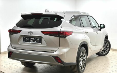 Toyota Highlander, 2025 год, 6 200 000 рублей, 4 фотография