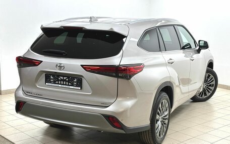 Toyota Highlander, 2025 год, 6 200 000 рублей, 9 фотография