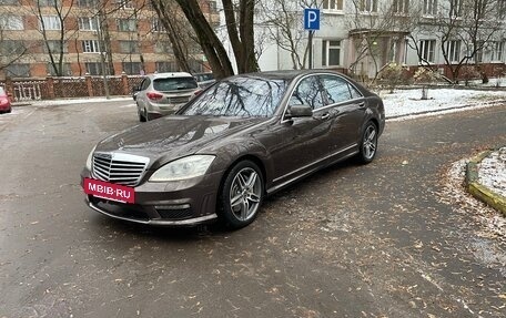 Mercedes-Benz S-Класс, 2011 год, 1 380 000 рублей, 2 фотография