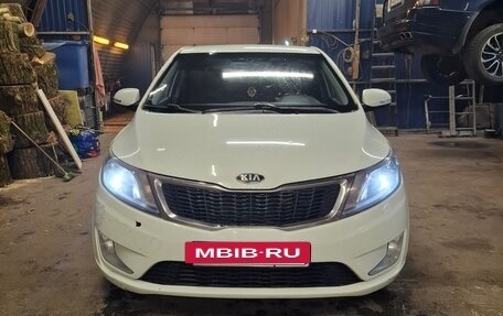 KIA Rio III рестайлинг, 2014 год, 860 000 рублей, 2 фотография