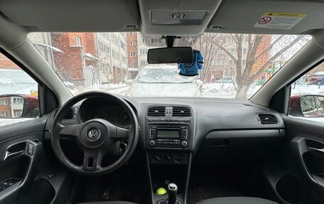 Volkswagen Polo VI (EU Market), 2011 год, 470 000 рублей, 2 фотография