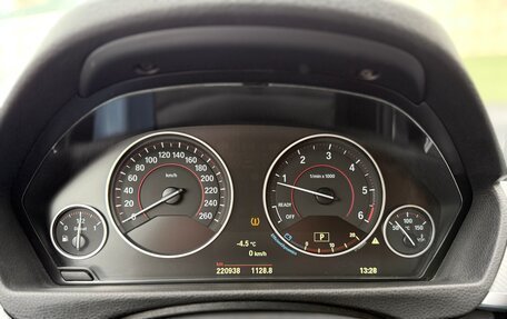 BMW 3 серия, 2018 год, 2 300 000 рублей, 8 фотография