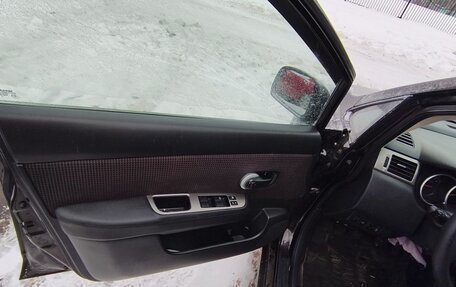 Nissan Tiida, 2013 год, 850 000 рублей, 10 фотография