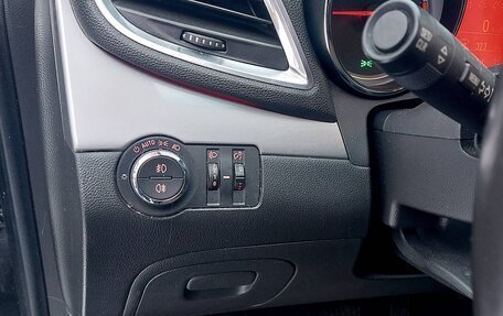 Opel Mokka I, 2012 год, 1 040 000 рублей, 17 фотография