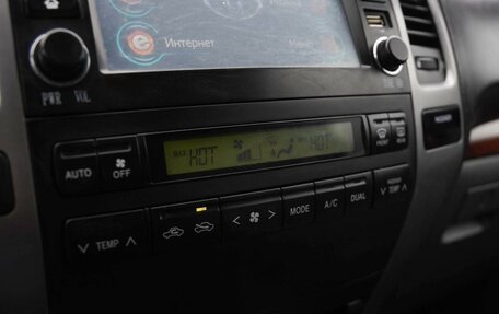 Toyota Land Cruiser Prado 120 рестайлинг, 2006 год, 1 990 000 рублей, 18 фотография