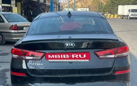 KIA Optima IV, 2019 год, 900 000 рублей, 4 фотография