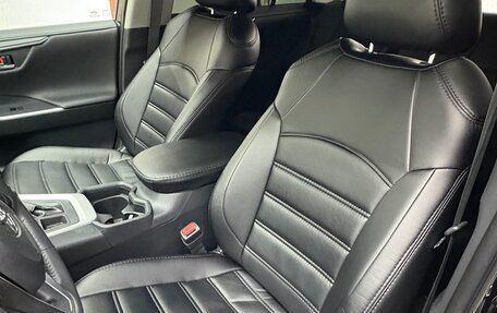 Toyota RAV4, 2020 год, 3 390 000 рублей, 9 фотография