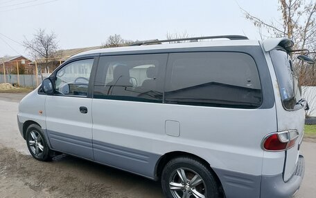 Hyundai Starex I рестайлинг, 2002 год, 430 000 рублей, 4 фотография