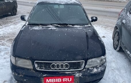 Audi A4, 1998 год, 200 000 рублей, 1 фотография