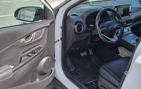 Hyundai Kona I, 2019 год, 2 360 000 рублей, 3 фотография