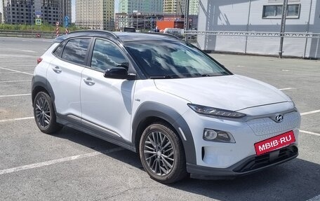 Hyundai Kona I, 2019 год, 2 360 000 рублей, 2 фотография