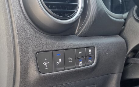 Hyundai Kona I, 2019 год, 2 360 000 рублей, 11 фотография