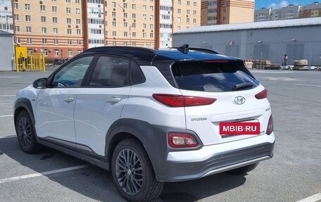 Hyundai Kona I, 2019 год, 2 360 000 рублей, 21 фотография