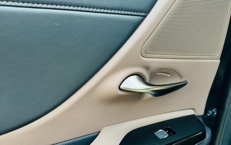 Lexus ES VII, 2023 год, 6 900 000 рублей, 16 фотография