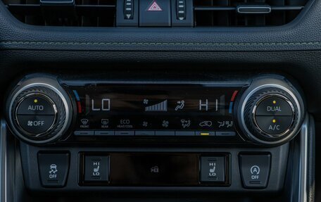 Toyota RAV4, 2025 год, 4 750 000 рублей, 17 фотография