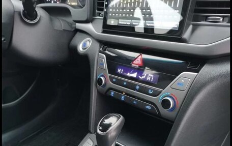 Hyundai Elantra VI рестайлинг, 2016 год, 1 475 000 рублей, 18 фотография