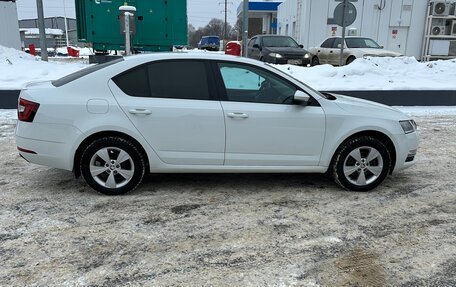 Skoda Octavia, 2017 год, 1 840 000 рублей, 6 фотография