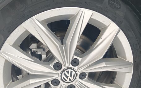 Volkswagen Tiguan II, 2017 год, 2 000 000 рублей, 3 фотография