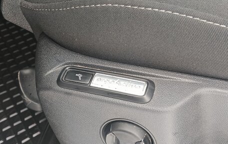 Volkswagen Tiguan II, 2017 год, 2 000 000 рублей, 11 фотография