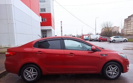 KIA Rio III рестайлинг, 2013 год, 900 000 рублей, 4 фотография