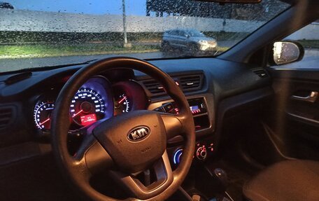 KIA Rio III рестайлинг, 2013 год, 900 000 рублей, 8 фотография