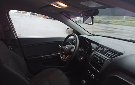 KIA Rio III рестайлинг, 2013 год, 900 000 рублей, 16 фотография