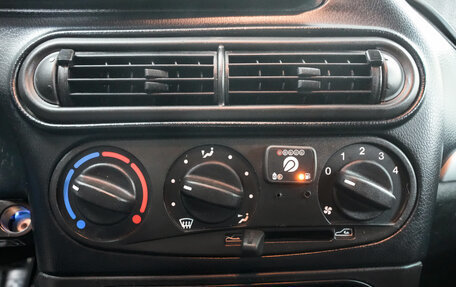 Chevrolet Niva I рестайлинг, 2015 год, 595 000 рублей, 11 фотография