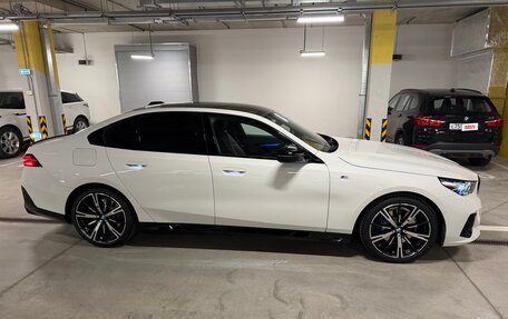 BMW 5 серия, 2024 год, 8 650 000 рублей, 6 фотография