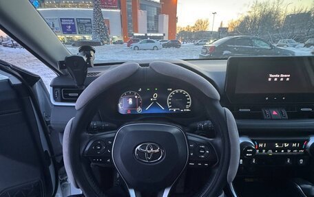 Toyota RAV4, 2024 год, 3 850 000 рублей, 10 фотография
