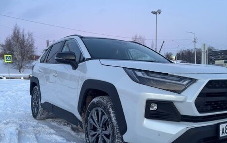 Toyota RAV4, 2024 год, 3 850 000 рублей, 24 фотография