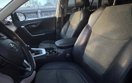 Toyota RAV4, 2024 год, 3 850 000 рублей, 14 фотография