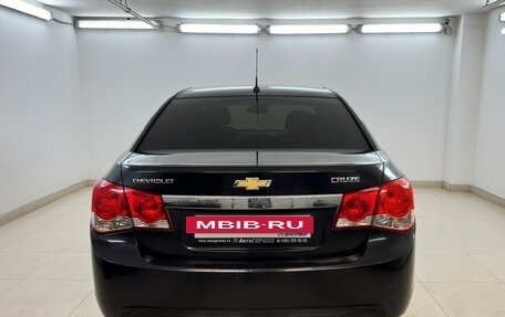 Chevrolet Cruze II, 2011 год, 635 000 рублей, 3 фотография