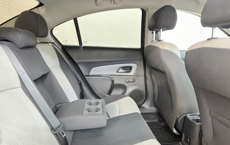 Chevrolet Cruze II, 2011 год, 635 000 рублей, 10 фотография