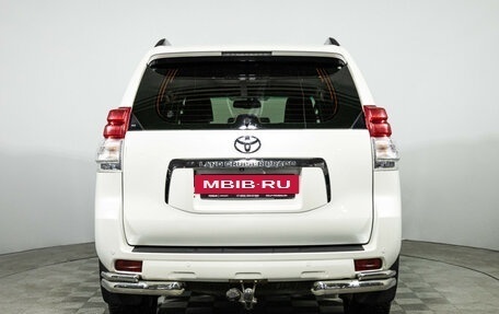 Toyota Land Cruiser Prado 150 рестайлинг 2, 2013 год, 2 899 777 рублей, 6 фотография