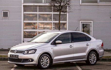 Volkswagen Polo VI (EU Market), 2015 год, 895 000 рублей, 1 фотография