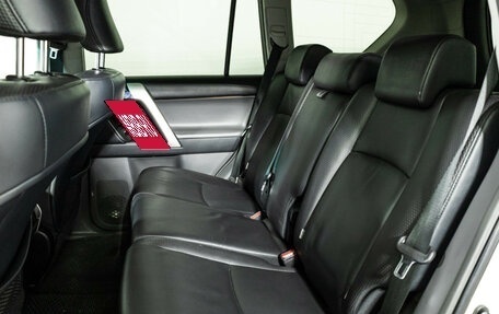 Toyota Land Cruiser Prado 150 рестайлинг 2, 2013 год, 2 899 777 рублей, 10 фотография