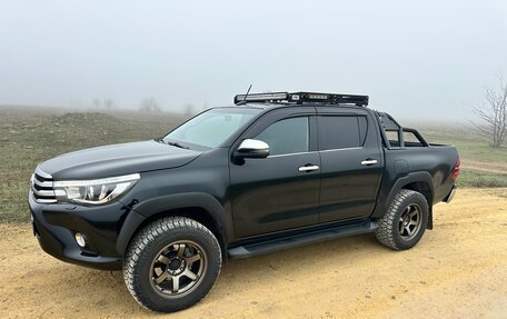 Toyota Hilux VIII, 2017 год, 3 650 000 рублей, 1 фотография