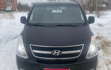 Hyundai Grand Starex Grand Starex I рестайлинг 2, 2014 год, 2 250 000 рублей, 1 фотография