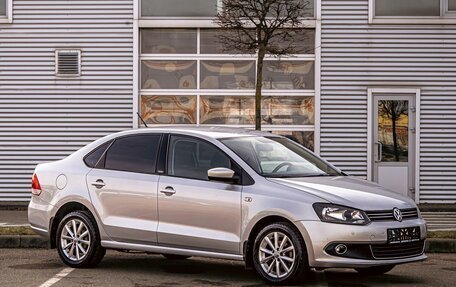 Volkswagen Polo VI (EU Market), 2015 год, 895 000 рублей, 3 фотография