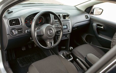 Volkswagen Polo VI (EU Market), 2015 год, 895 000 рублей, 13 фотография