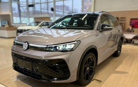 Volkswagen Tiguan, 2025 год, 5 099 000 рублей, 12 фотография