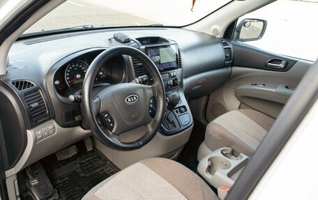 KIA Carnival III, 2009 год, 1 295 000 рублей, 13 фотография