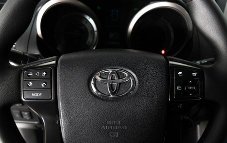 Toyota Land Cruiser Prado 150 рестайлинг 2, 2011 год, 2 620 000 рублей, 11 фотография