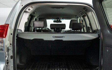 Toyota Land Cruiser Prado 150 рестайлинг 2, 2011 год, 2 620 000 рублей, 26 фотография