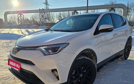 Toyota RAV4, 2018 год, 2 190 000 рублей, 7 фотография
