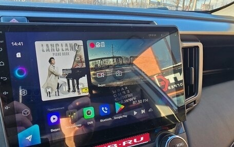 Toyota RAV4, 2018 год, 2 190 000 рублей, 9 фотография