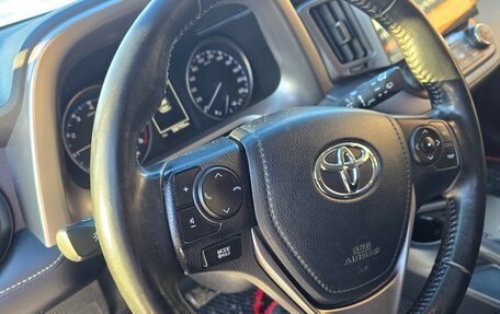 Toyota RAV4, 2018 год, 2 190 000 рублей, 18 фотография