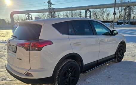 Toyota RAV4, 2018 год, 2 190 000 рублей, 30 фотография